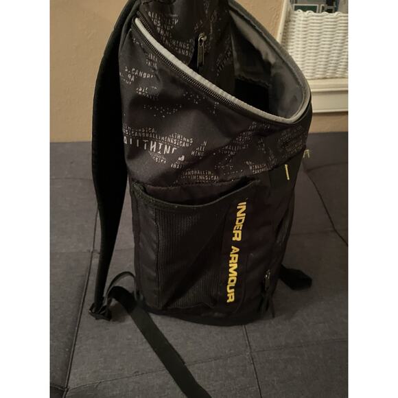 Under Armour Unisex-Adult Stephen Curry 30 Undeniable Backpack, Black and Yellow - Picture 5 of 9